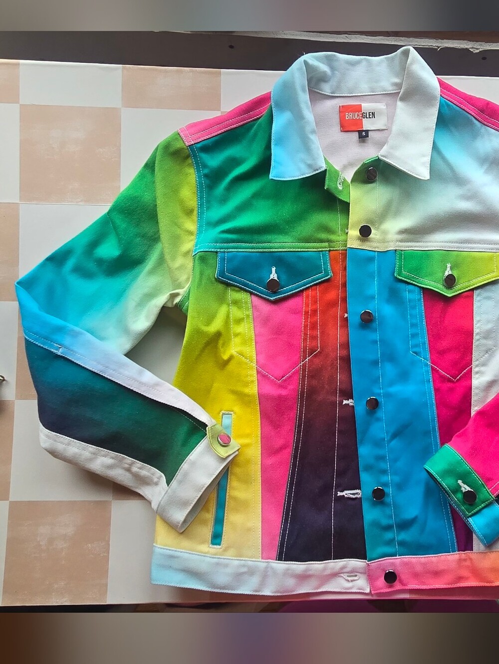 💚💜Bruce Glen Rainbow Gradient Multicolor Denim Jacket Size Small EUC 💙🩷